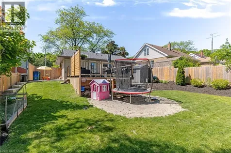 42 Fourth Avenue Cambridge ON N1S 2E1