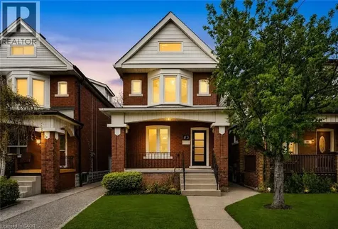 83 Beechwood Avenue Hamilton ON L8L 2S7