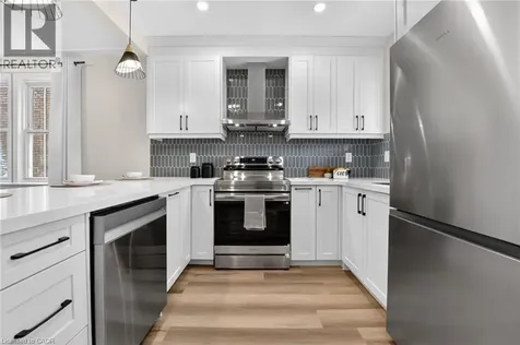 83 Beechwood Avenue Hamilton ON L8L 2S7