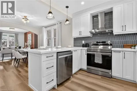 83 Beechwood Avenue Hamilton ON L8L 2S7