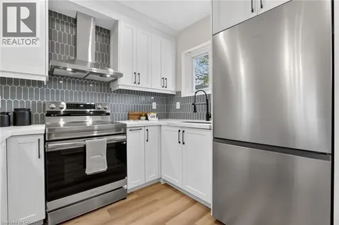 83 Beechwood Avenue Hamilton ON L8L 2S7