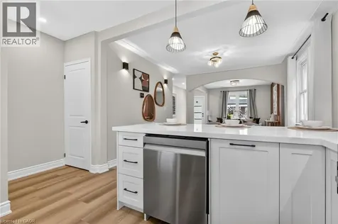 83 Beechwood Avenue Hamilton ON L8L 2S7