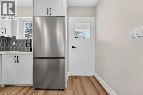 83 Beechwood Avenue Hamilton ON L8L 2S7