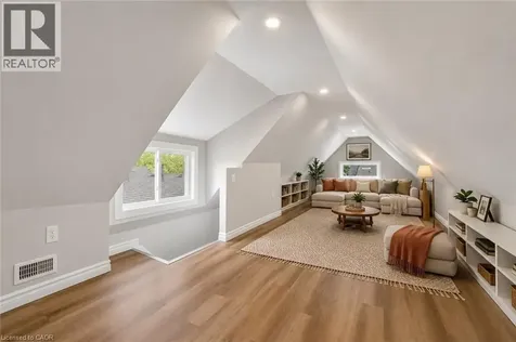 83 Beechwood Avenue Hamilton ON L8L 2S7