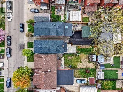 83 Beechwood Avenue Hamilton ON L8L 2S7