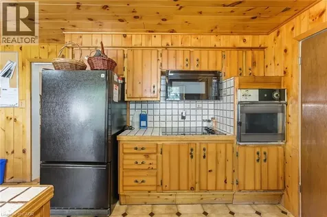 328 Trinity Church Road Glanbrook ON L0R 1P0
