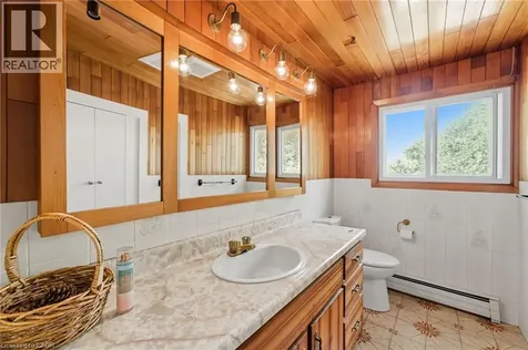 328 Trinity Church Road Glanbrook ON L0R 1P0