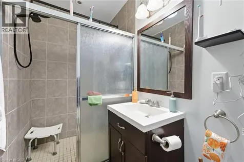 23 Kellogg Avenue Hamilton ON L0R 1W0