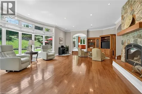 6786 Christine Court Niagara Falls ON L2J 4L6