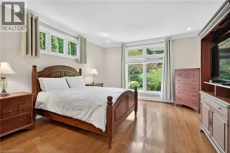 6786 Christine Court Niagara Falls ON L2J 4L6