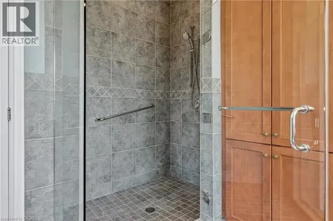 6786 Christine Court Niagara Falls ON L2J 4L6