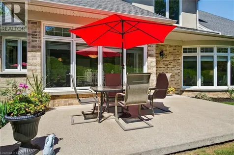6786 Christine Court Niagara Falls ON L2J 4L6