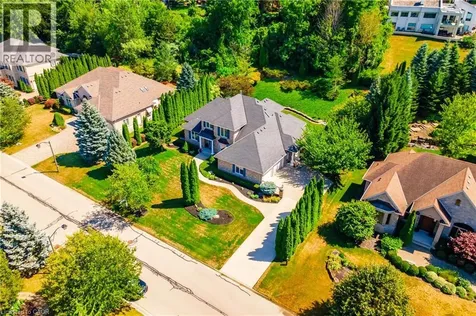 6786 Christine Court Niagara Falls ON L2J 4L6
