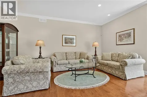 6786 Christine Court Niagara Falls ON L2J 4L6