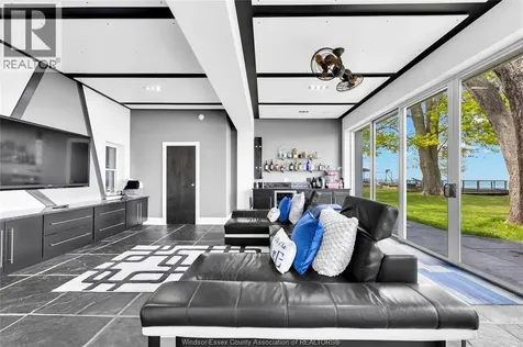 1674 Caille Avenue Lakeshore ON N8L 0J4