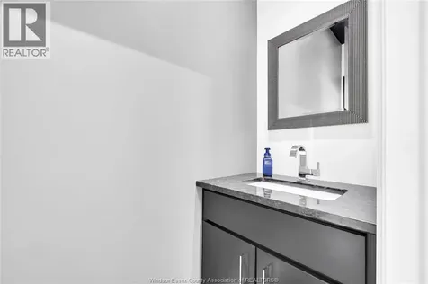 1674 Caille Avenue Lakeshore ON N8L 0J4