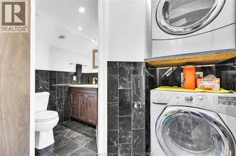 1674 Caille Avenue Lakeshore ON N8L 0J4