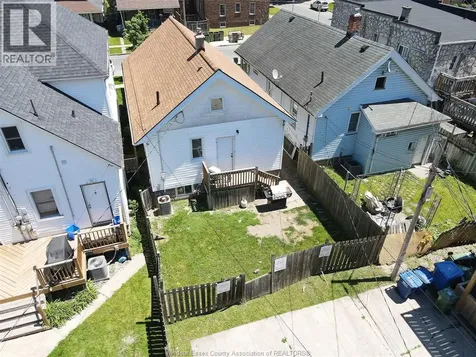 1187 Lincoln Road Windsor ON N8Y 2H6