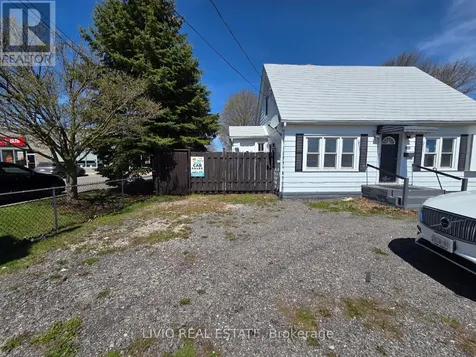 323 Queen Street East Halton Hills (ac Acton) ON L7J 1R1