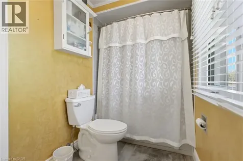 2078 Hunters Wood Drive Burlington ON L7M 2T2