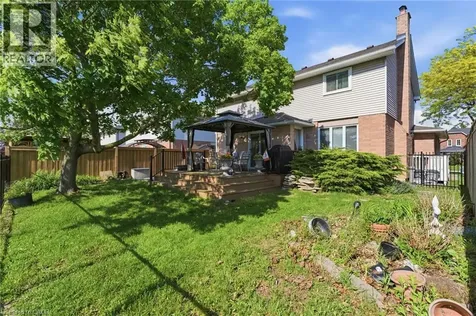 2078 Hunters Wood Drive Burlington ON L7M 2T2