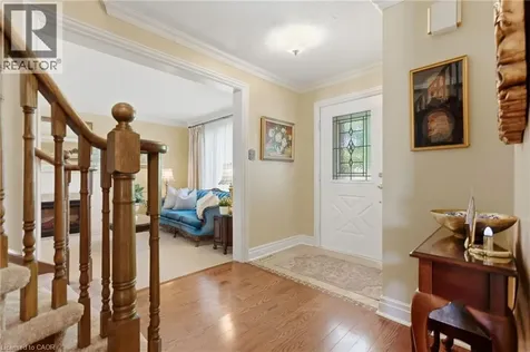 2078 Hunters Wood Drive Burlington ON L7M 2T2