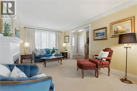 2078 Hunters Wood Drive Burlington ON L7M 2T2