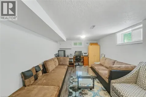 158 Plymouth Road Kitchener ON N2G 3G5