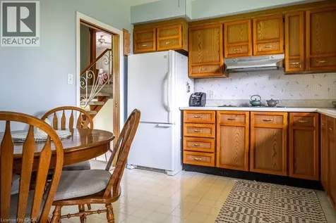 23 Keen Court Hamilton ON L8T 1W5