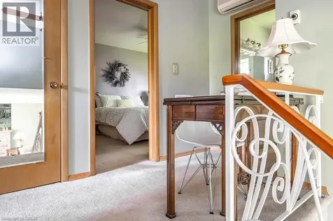 23 Keen Court Hamilton ON L8T 1W5