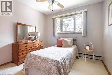 23 Keen Court Hamilton ON L8T 1W5