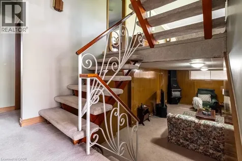 23 Keen Court Hamilton ON L8T 1W5