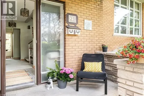 23 Keen Court Hamilton ON L8T 1W5