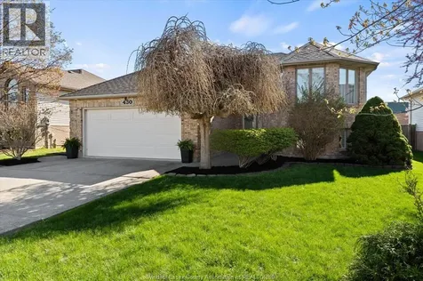 430 Woodridge Drive Tecumseh ON N8N 4V5