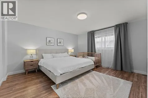 430 Woodridge Drive Tecumseh ON N8N 4V5