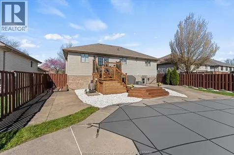 430 Woodridge Drive Tecumseh ON N8N 4V5