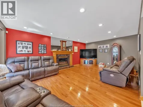 130 Pheasant Run Drive Lakeshore ON N8L 0Z7