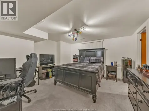 130 Pheasant Run Drive Lakeshore ON N8L 0Z7