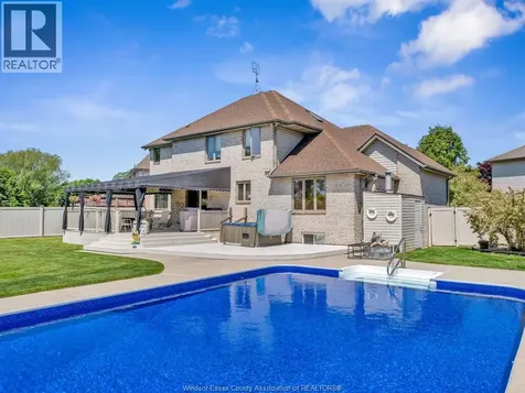 130 Pheasant Run Drive Lakeshore ON N8L 0Z7