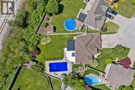 130 Pheasant Run Drive Lakeshore ON N8L 0Z7