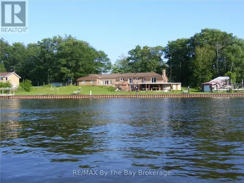 10 Edgewater Road Wasaga Beach ON L9Z 2W3