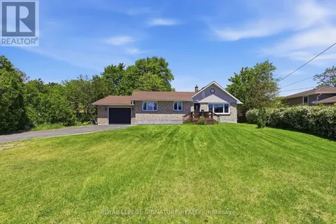 1114 Lakeshore Road Sarnia ON N7V 2V8