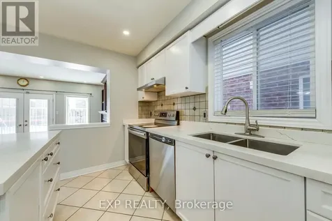 11 Frankfurt Street West Kitchener ON N2R 1T5