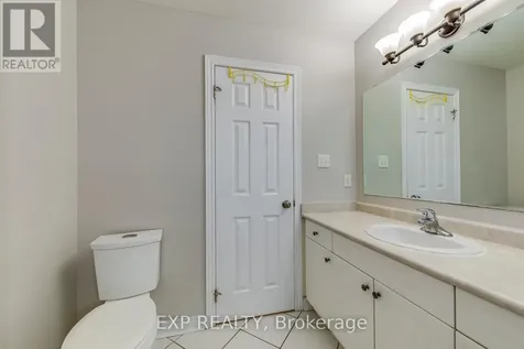 11 Frankfurt Street West Kitchener ON N2R 1T5