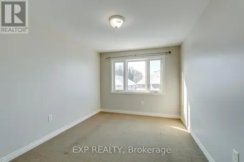 11 Frankfurt Street West Kitchener ON N2R 1T5