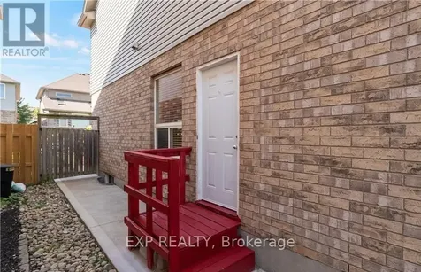 11 Frankfurt Street West Kitchener ON N2R 1T5