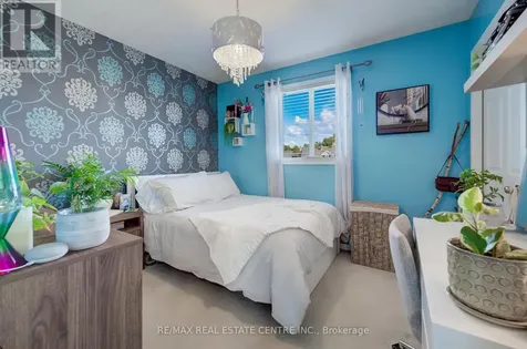 101 Edgemere Drive Cambridge ON N1P 1E9