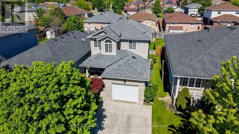 101 Edgemere Drive Cambridge ON N1P 1E9