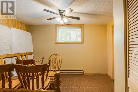 8 Nassau Court Tiny ON L9M 0H3
