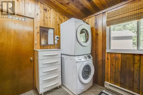 8 Nassau Court Tiny ON L9M 0H3